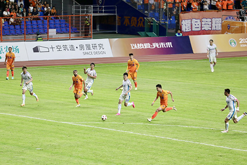 云南玉昆4比1大勝石家莊功夫  繼續領跑中甲.jpg