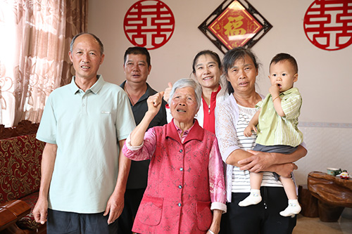 “劉浩加油!”.jpg “劉浩加油!”.jpg