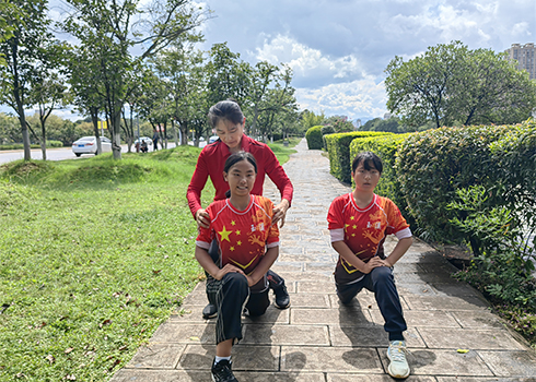 以愛(ài)作槳 助力學(xué)生奔赴夢(mèng)想的星辰大海1.jpg