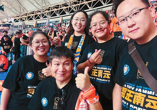 點燃足球夢想 守護家鄉(xiāng)榮耀1.jpg 點燃足球夢想 守護家鄉(xiāng)榮耀1.jpg