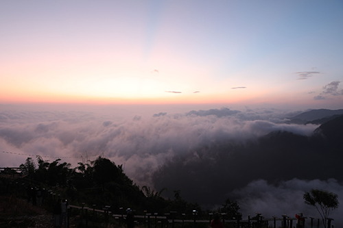 哀牢山云海美如畫.jpg