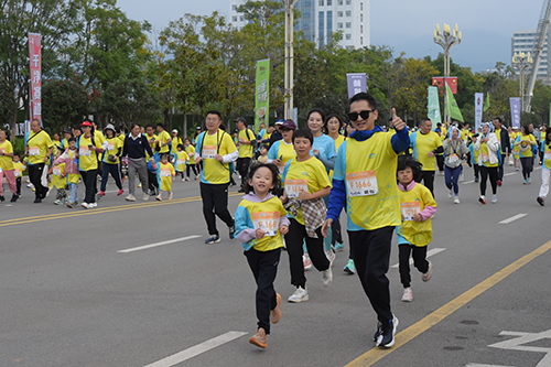 參加生態(tài)公益行活動(dòng) 爭當(dāng)生態(tài)文明踐行者6.jpg