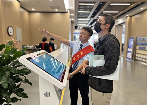 以人民為中心 用服務贏民心.jpg 以人民為中心 用服務贏民心.jpg