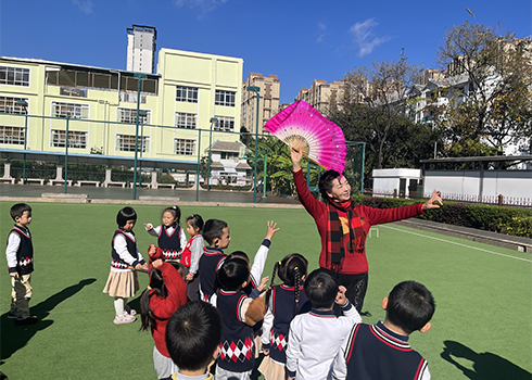 玉溪花燈戲公益課走進幼兒園.jpg
