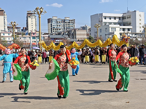 多彩活動鬧元宵 歡歌笑語慶團圓.jpg