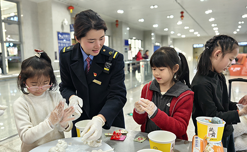 多彩活動鬧元宵 歡歌笑語慶團圓2.jpg