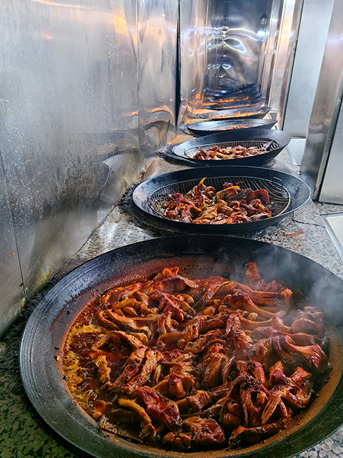 讓非遺鹽水魚“游”向更遠(yuǎn)方1.jpg 讓非遺鹽水魚“游”向更遠(yuǎn)方1.jpg