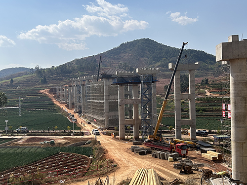 澄華高速公路華寧段建設加速.jpg