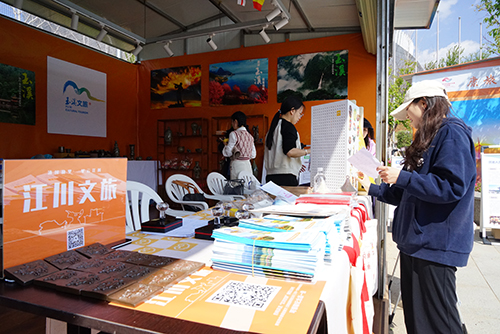 玉溪火力全開助燃中超讓“流量”變“留量”3.jpg 玉溪火力全開助燃中超讓“流量”變“留量”3.jpg