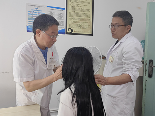 ——記云南省五一勞動獎章獲得者李曉松.jpg ——記云南省五一勞動獎章獲得者李曉松.jpg