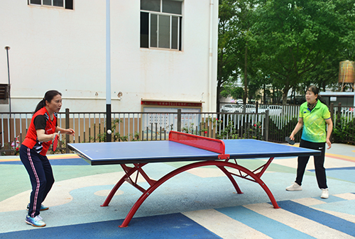 乒乓球轉起來,社區治理“活”起來.jpg 乒乓球轉起來,社區治理“活”起來.jpg