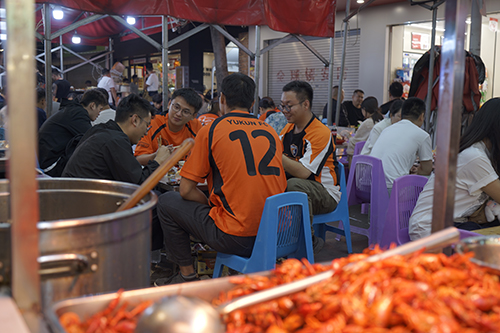 ——玉溪市夜間經濟觀察.jpg ——玉溪市夜間經濟觀察.jpg