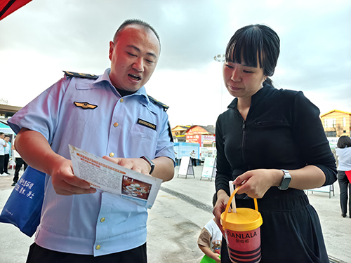 反對浪費 崇尚節約.jpg