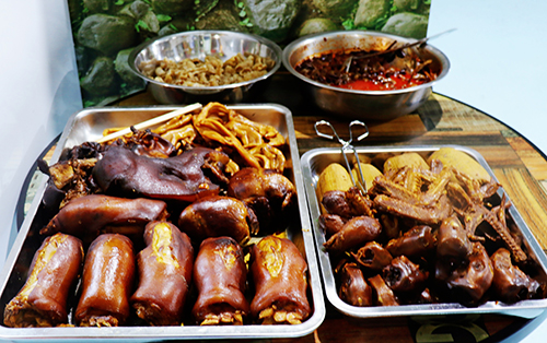 “美食 文體旅”助力玉溪服務(wù)消費1.jpg “美食 文體旅”助力玉溪服務(wù)消費1.jpg