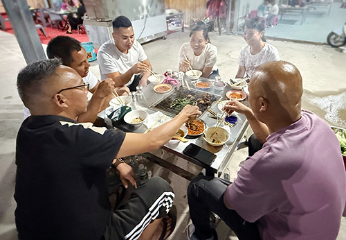 “美食 文體旅”助力玉溪服務(wù)消費2.jpg “美食 文體旅”助力玉溪服務(wù)消費2.jpg