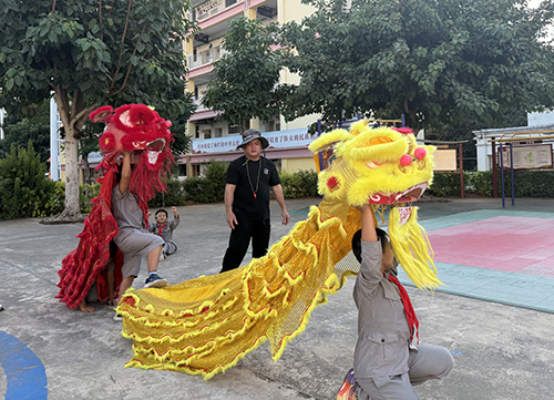 紅軍小學(xué)讓非遺傣族獅子舞煥發(fā)新生.jpg