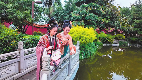 衣袂飄飄間的穿越與守護.jpg 衣袂飄飄間的穿越與守護.jpg