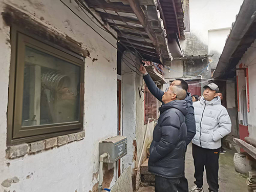 各鄉(xiāng)鎮(zhèn)(街道)組織開(kāi)展用火用電安全宣傳.jpg 各鄉(xiāng)鎮(zhèn)(街道)組織開(kāi)展用火用電安全宣傳.jpg