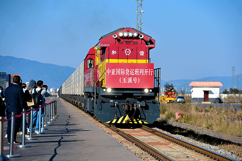 玉溪首發(fā)中亞國際貨運(yùn)班列.jpg 玉溪首發(fā)中亞國際貨運(yùn)班列.jpg