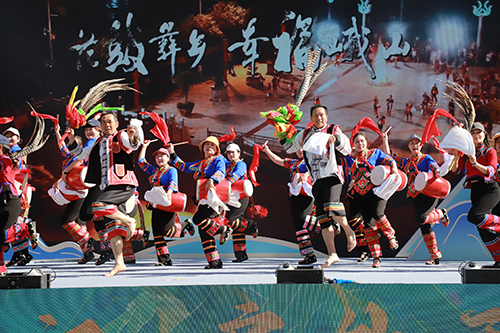 鼓聲不息 舞步生輝.jpg 鼓聲不息 舞步生輝.jpg