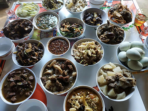 彝家臘肉香 山寨年味濃1.jpg 彝家臘肉香 山寨年味濃1.jpg