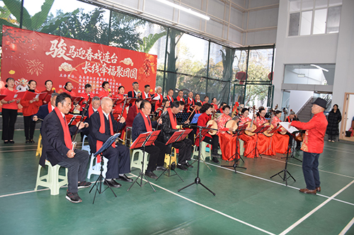 歡樂(lè)祥和迎新 春1.jpg